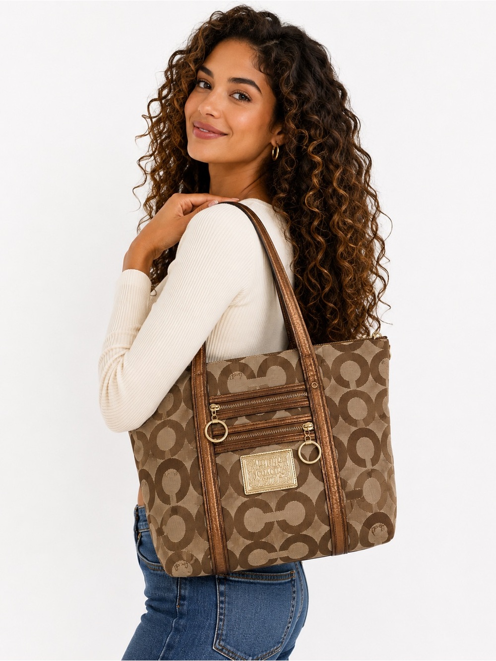 Coach Poppy Brown Signature Cs